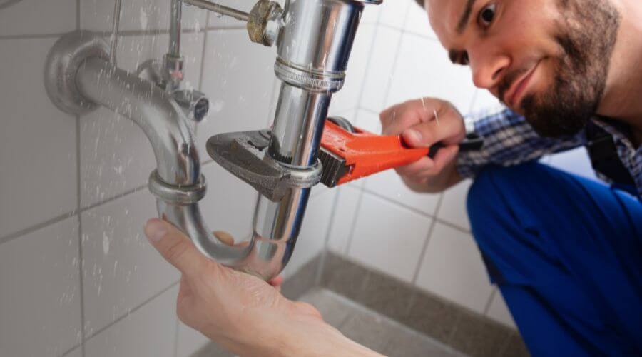 Expert burst pipe repair services in Choctaw, AR